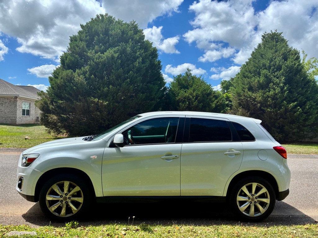 2015 Mitsubishi Outlander Image 5