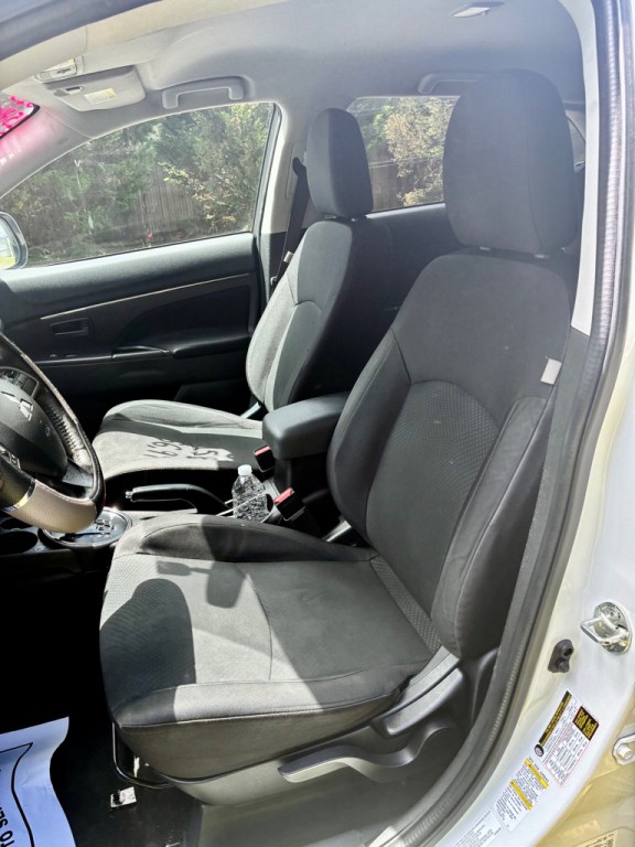 2015 Mitsubishi Outlander Image 7