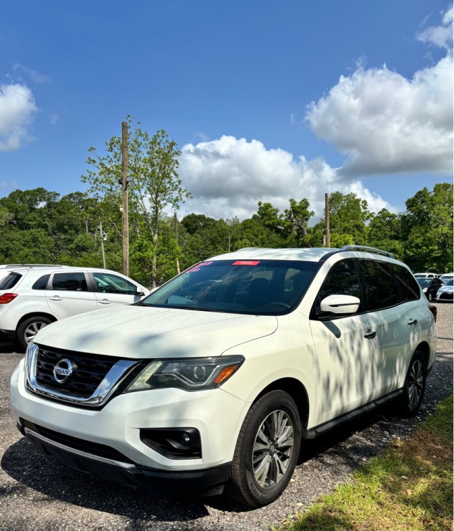 2020 Nissan Pathfinder Image 1