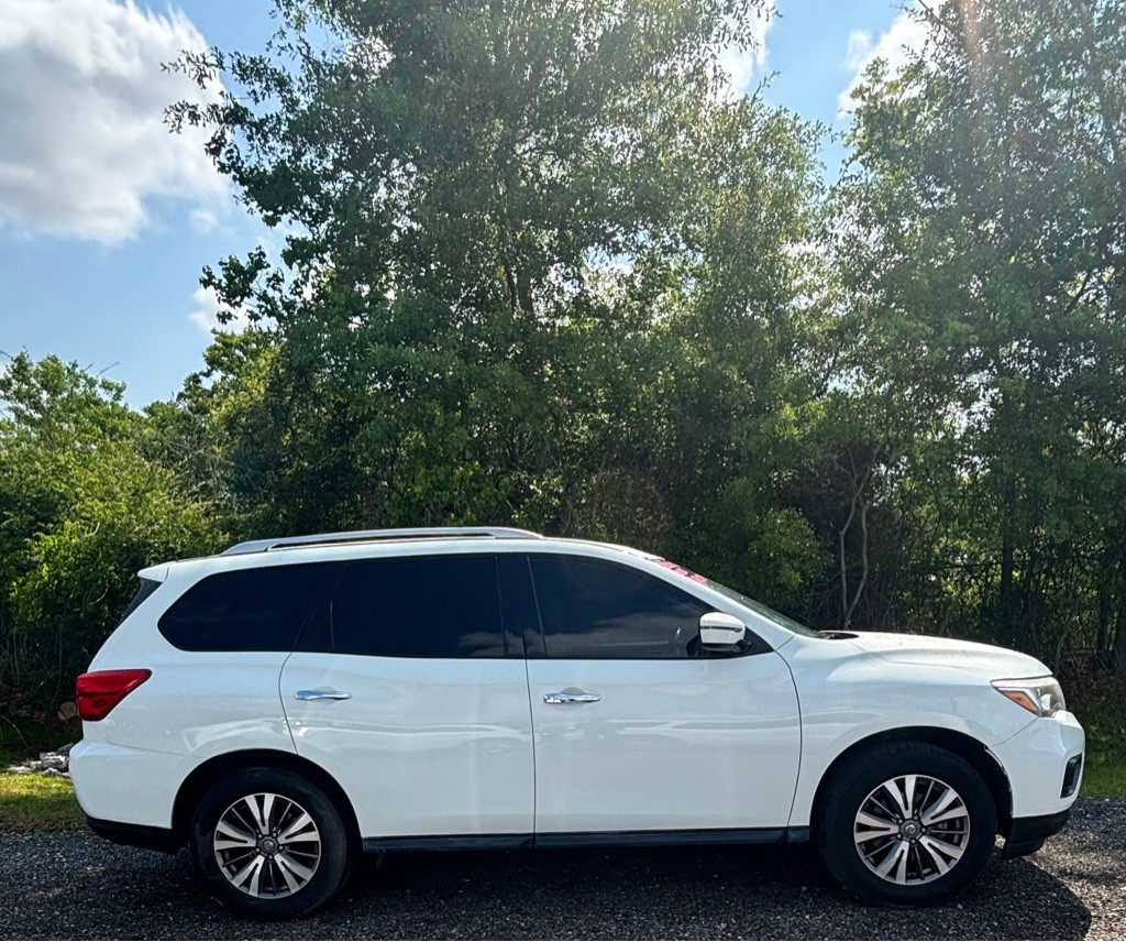 2020 Nissan Pathfinder Image 4