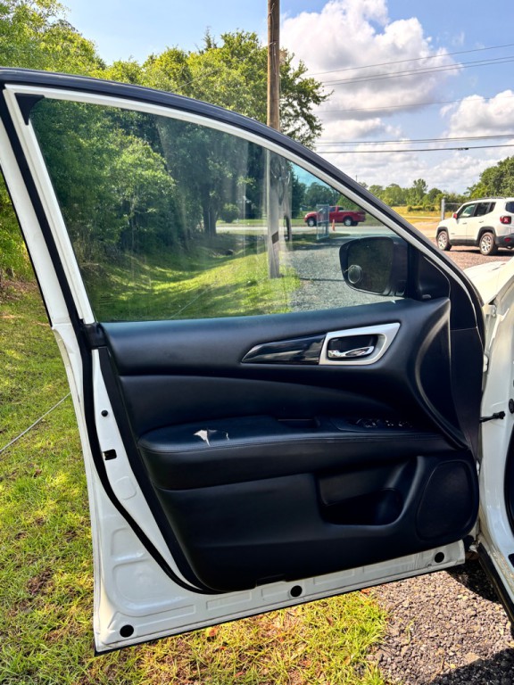 2020 Nissan Pathfinder Image 7
