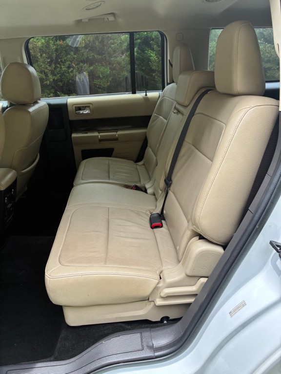2017 Ford Flex Image 9