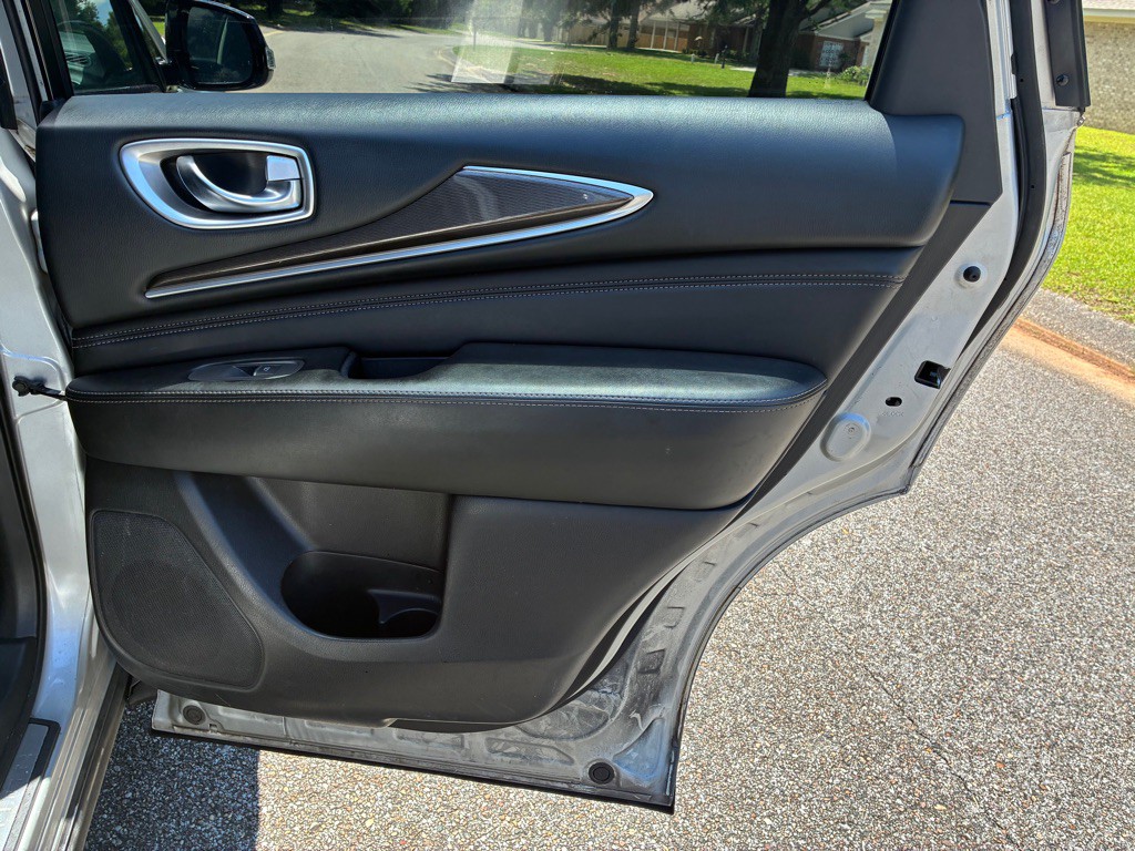 2016 INFINITI QX60 Image 15