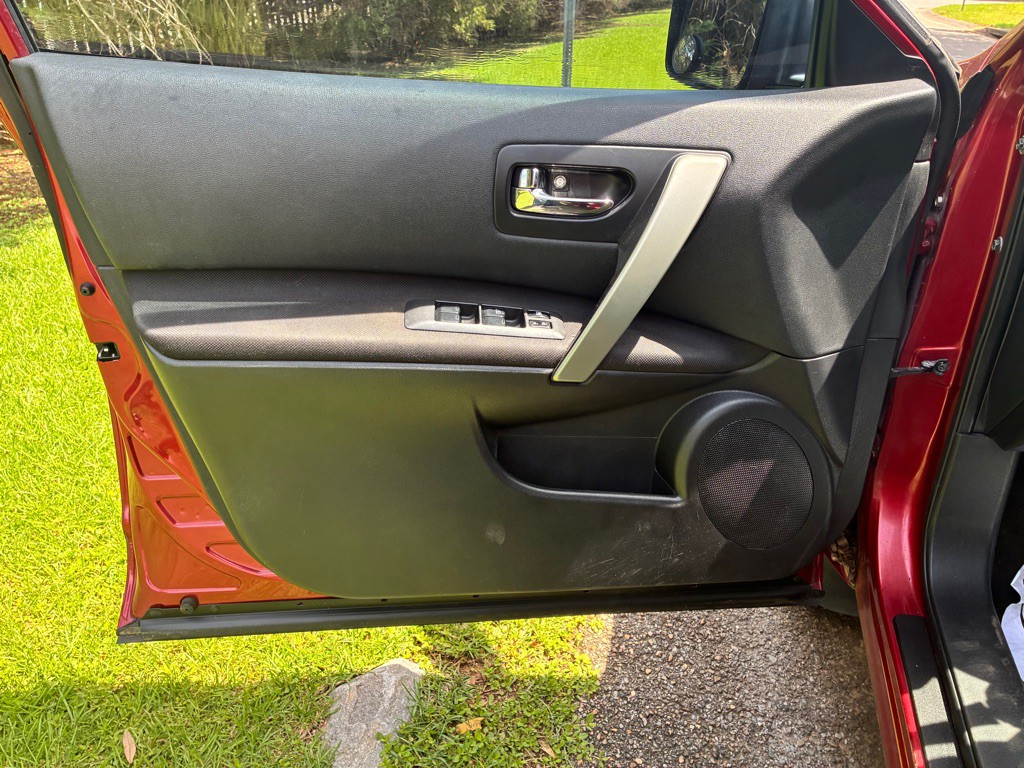 2011 Nissan Rogue Image 8