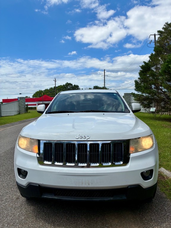 2013 Jeep Grand Cherokee Image 2