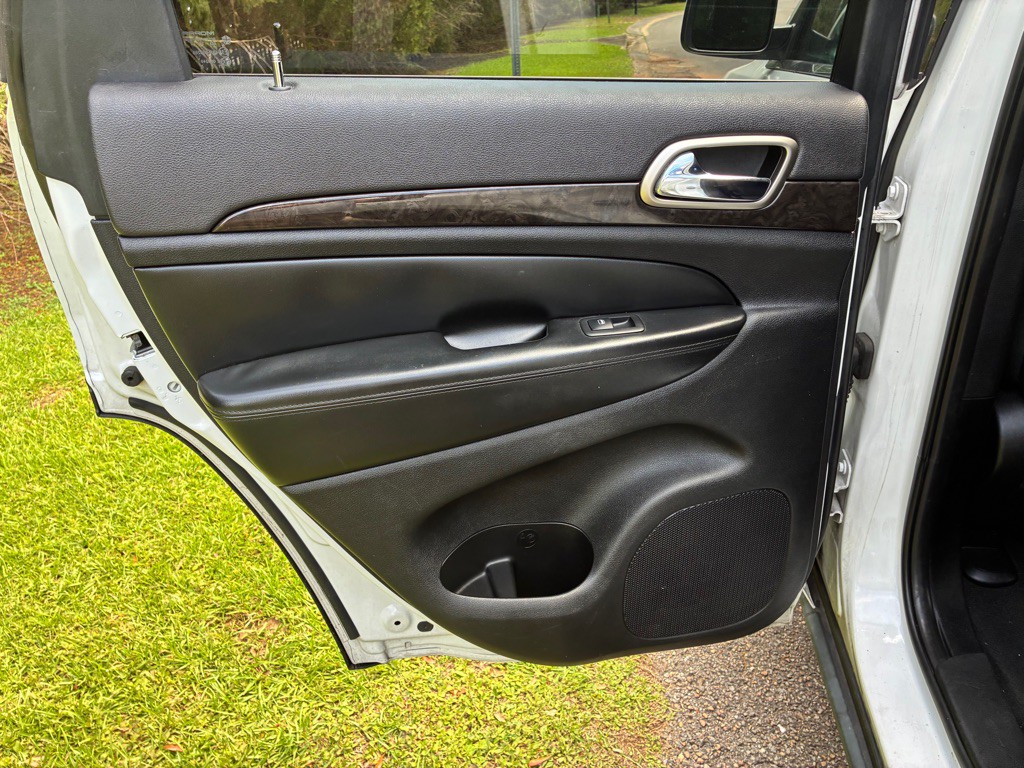 2013 Jeep Grand Cherokee Image 11