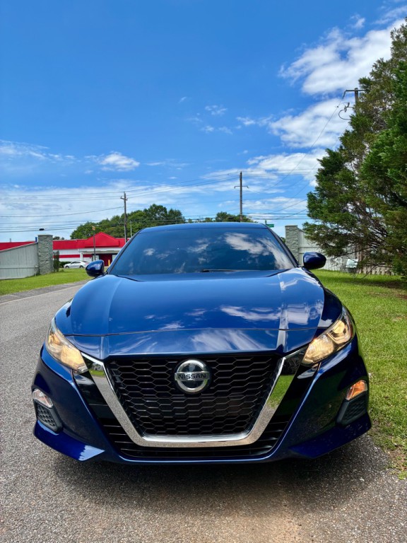 2020 Nissan Altima Image 2