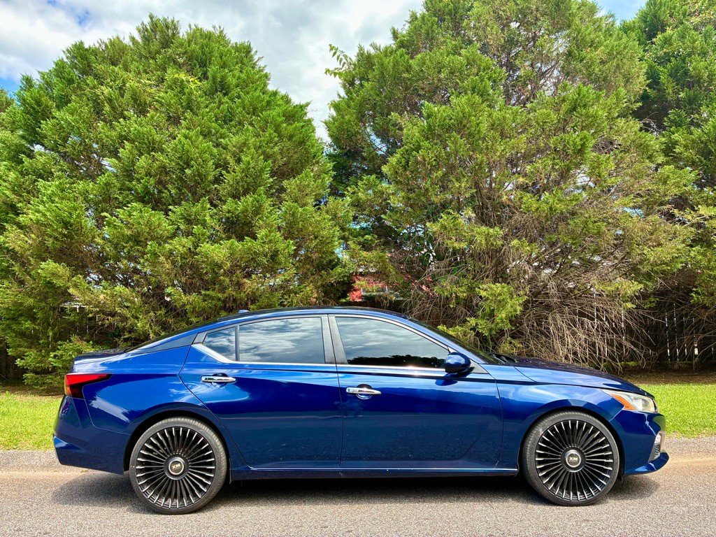 2020 Nissan Altima Image 3