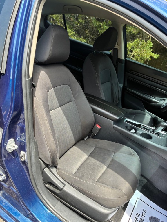 2020 Nissan Altima Image 13