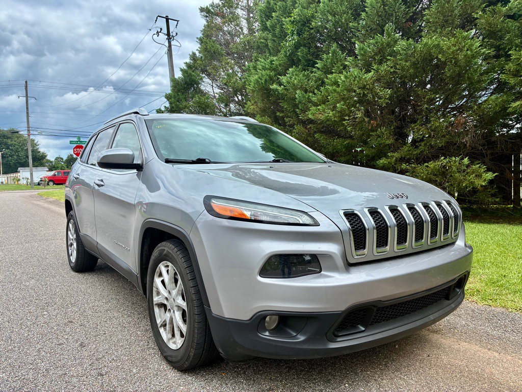 2017 Jeep Cherokee Image 6