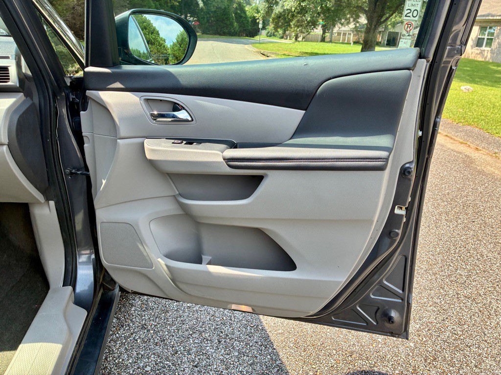 2016 Honda Odyssey Image 9