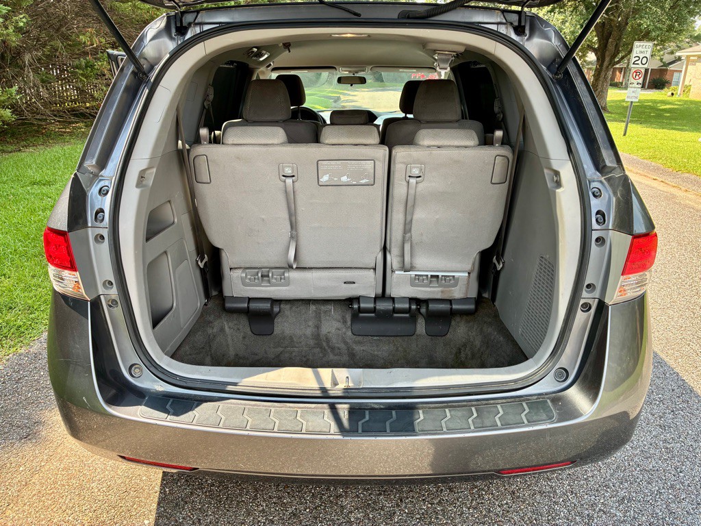 2016 Honda Odyssey Image 12