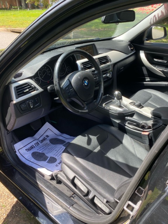 2016 BMW 3 Series Image 8