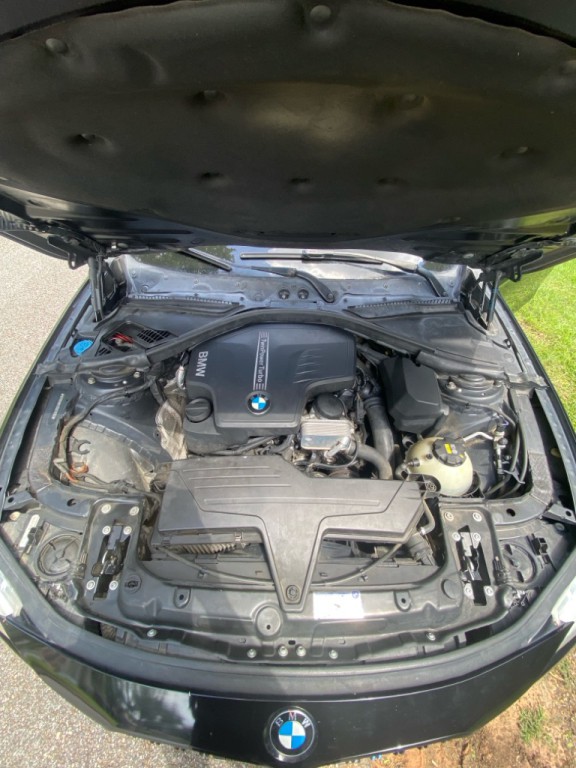 2016 BMW 3 Series Image 17