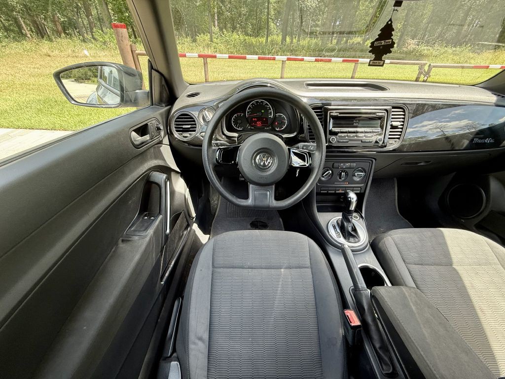 2014 Volkswagen Beetle Image 7