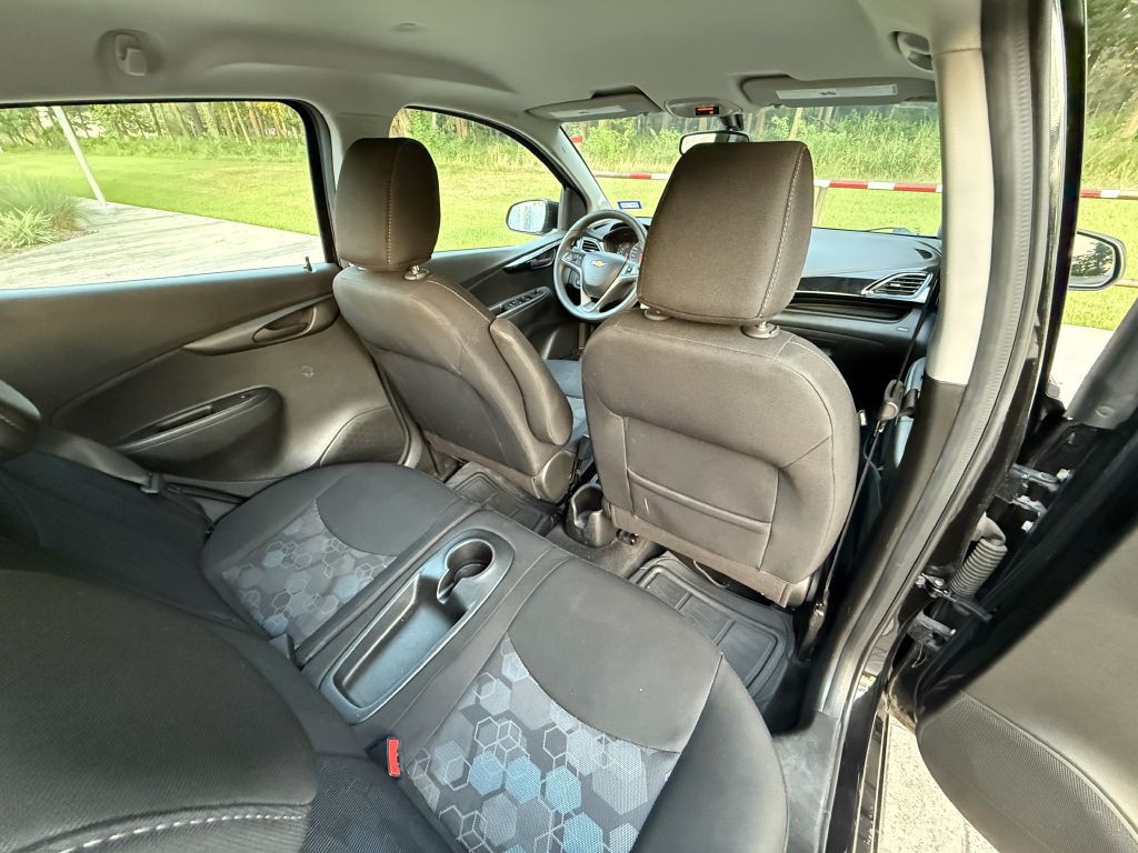 2018 Chevrolet Spark Image 12