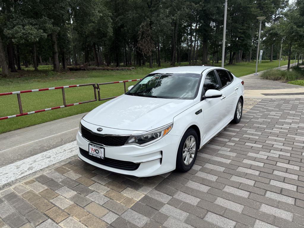 2017 Kia Optima Image 3