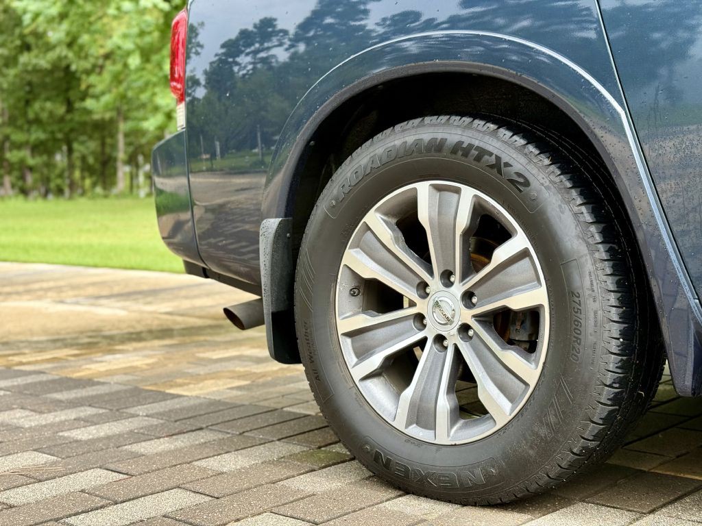 2015 Nissan Armada Image 15