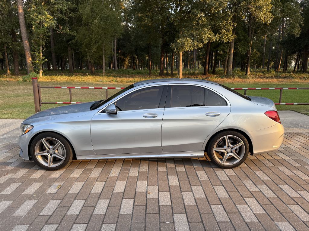 2016 Mercedes-Benz C-Class Image 4