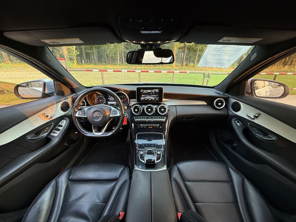 2016 Mercedes-Benz C-Class Image 8