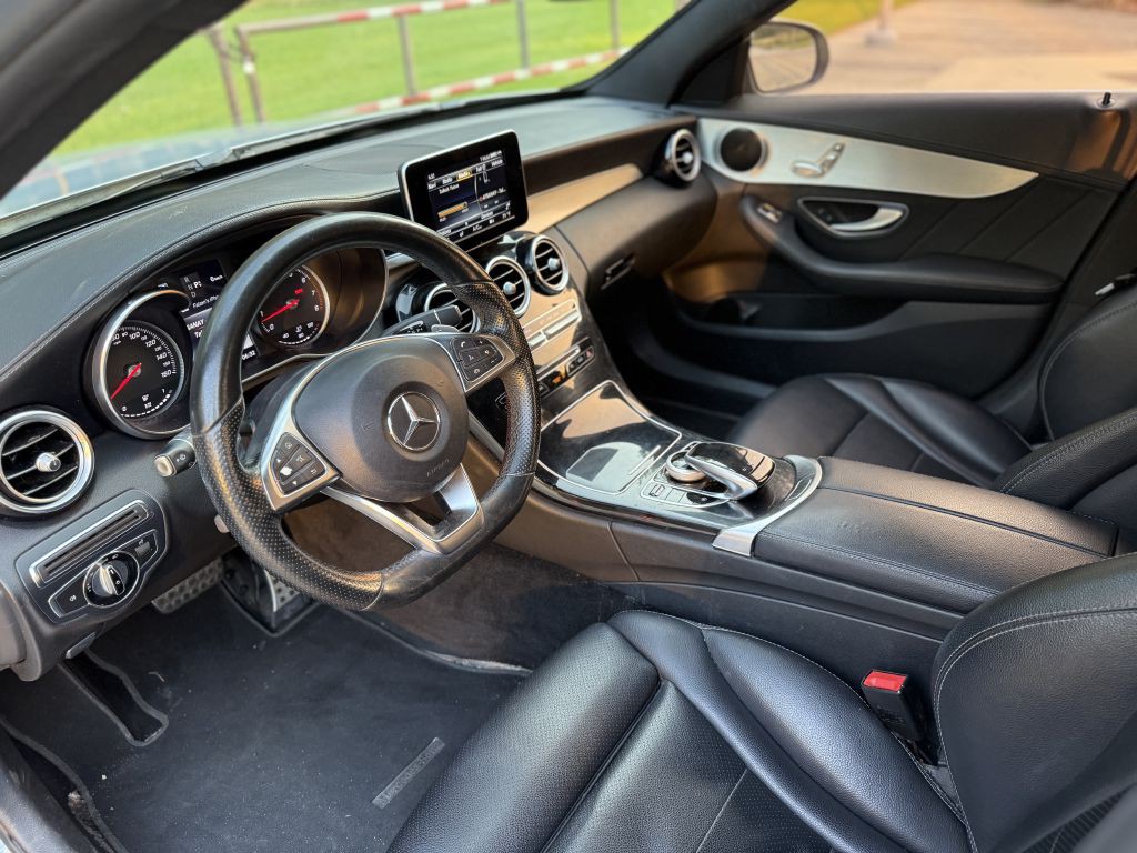 2016 Mercedes-Benz C-Class Image 10