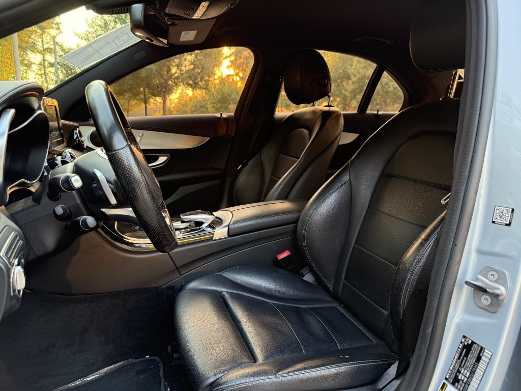 2016 Mercedes-Benz C-Class Image 11