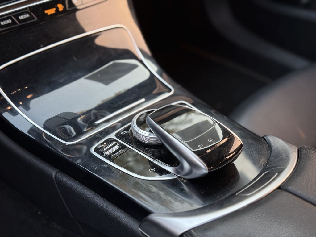 2016 Mercedes-Benz C-Class Image 13