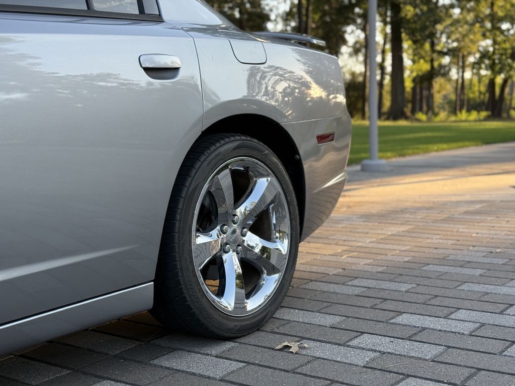 2013 Dodge Charger Image 8