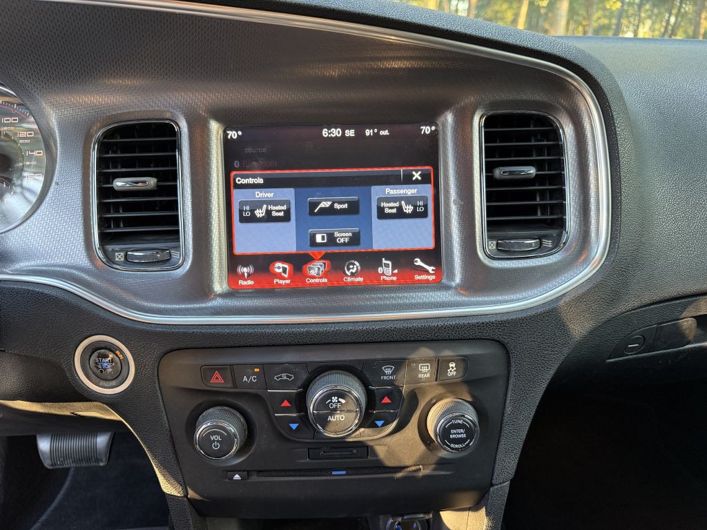 2013 Dodge Charger Image 18