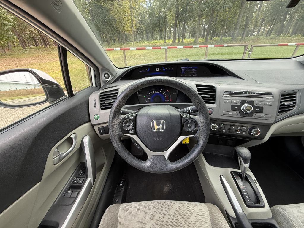 2012 Honda Civic Image 10