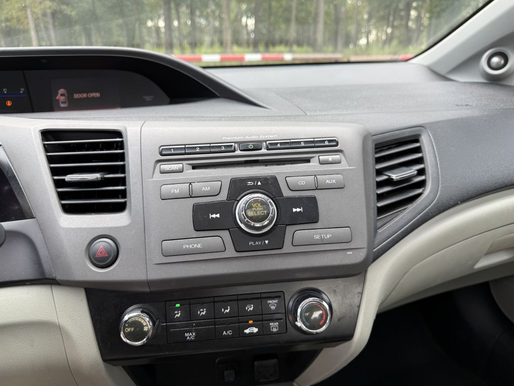 2012 Honda Civic Image 13