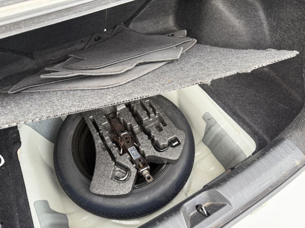 2012 Honda Civic Image 15