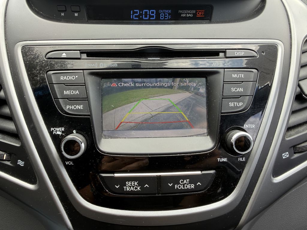 2014 Hyundai Elantra Image 16