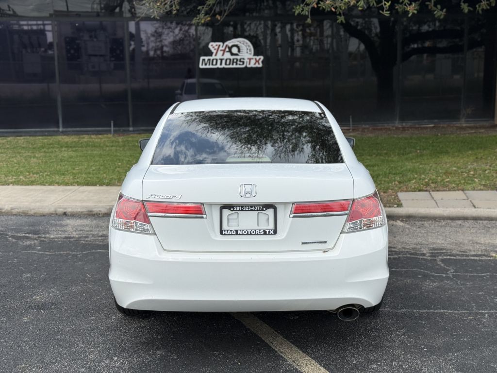 2012 Honda Accord Image 3