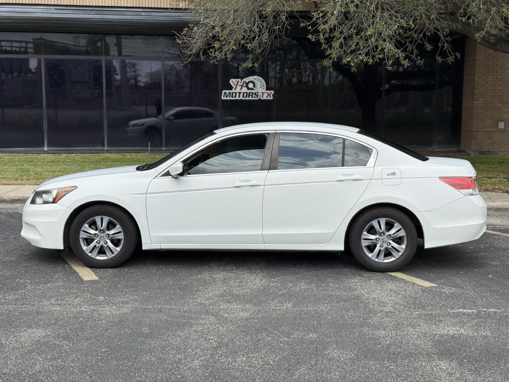 2012 Honda Accord Image 5