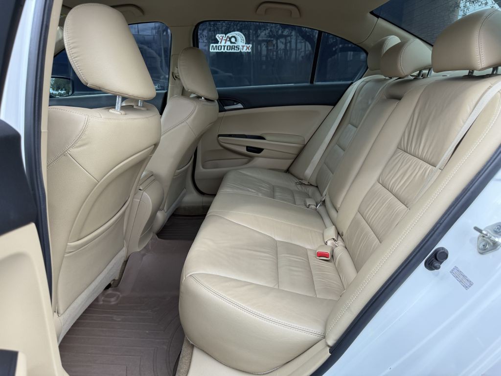 2012 Honda Accord Image 18