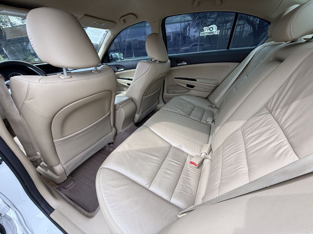 2012 Honda Accord Image 19