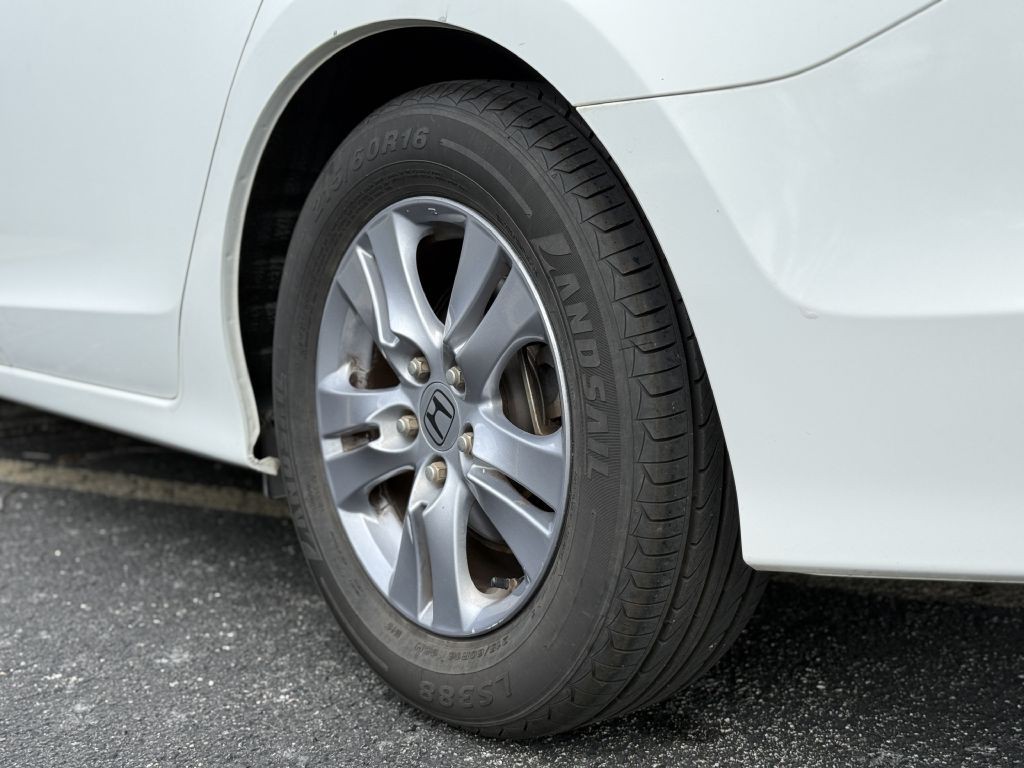 2012 Honda Accord Image 20