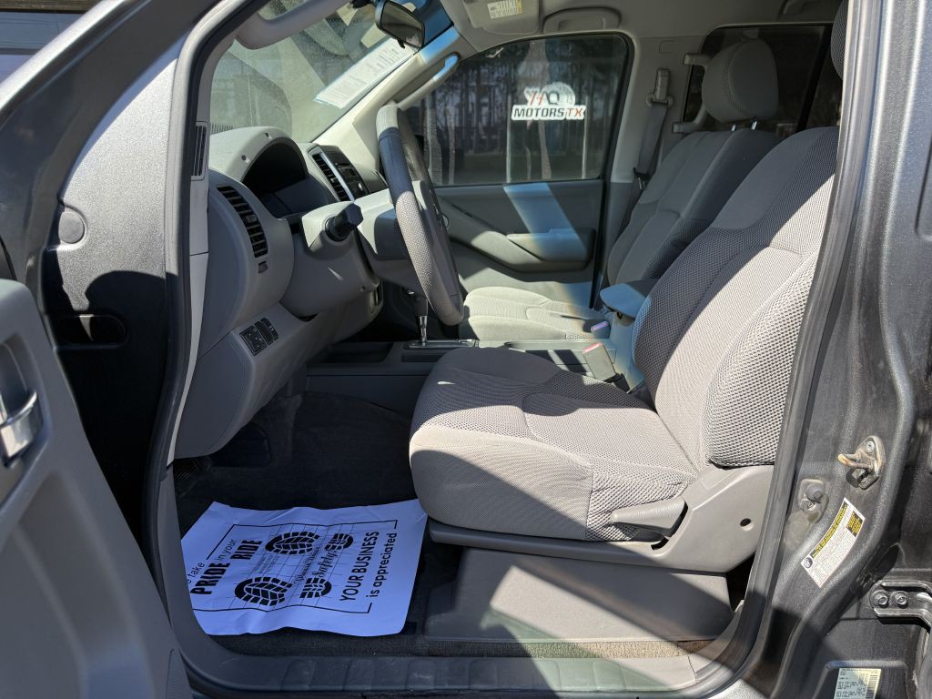 2009 Nissan Frontier Image 10
