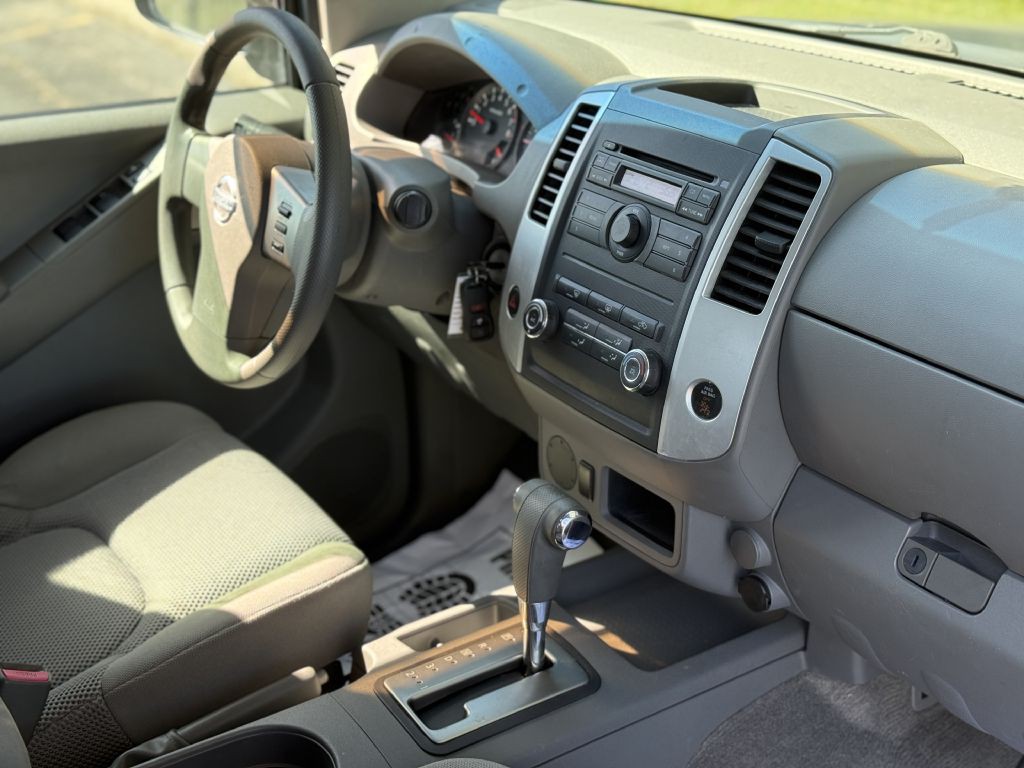 2009 Nissan Frontier Image 14