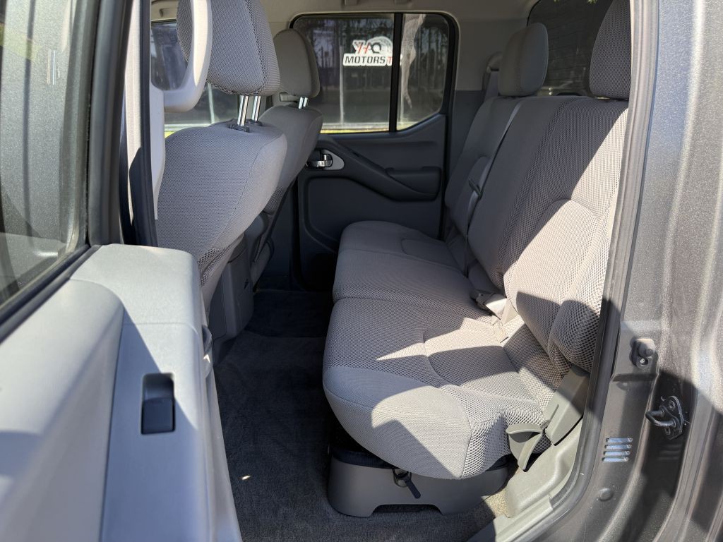 2009 Nissan Frontier Image 21