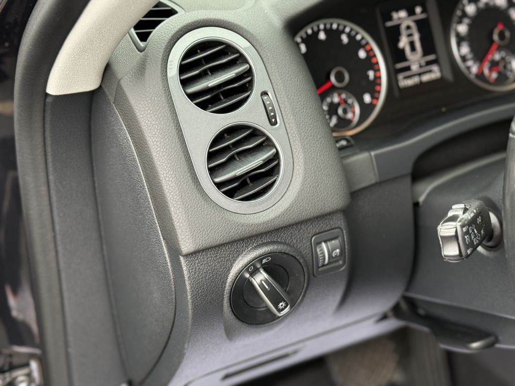 2017 Volkswagen Tiguan Image 15