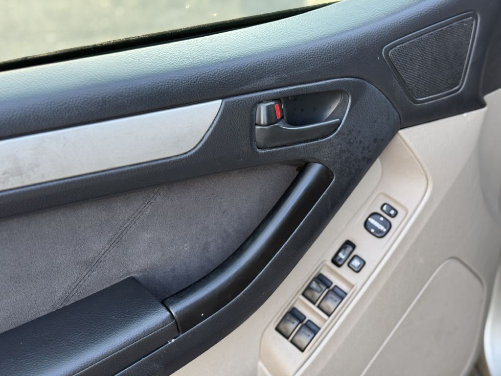 2005 Toyota 4Runner Image 21