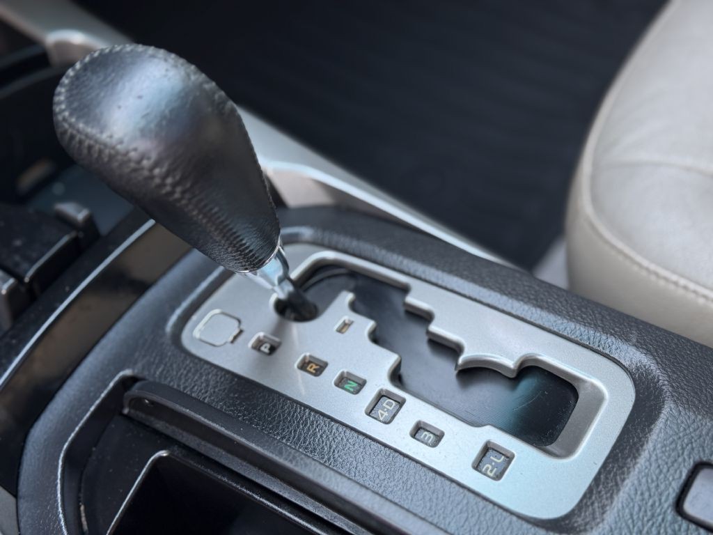 2005 Toyota 4Runner Image 23