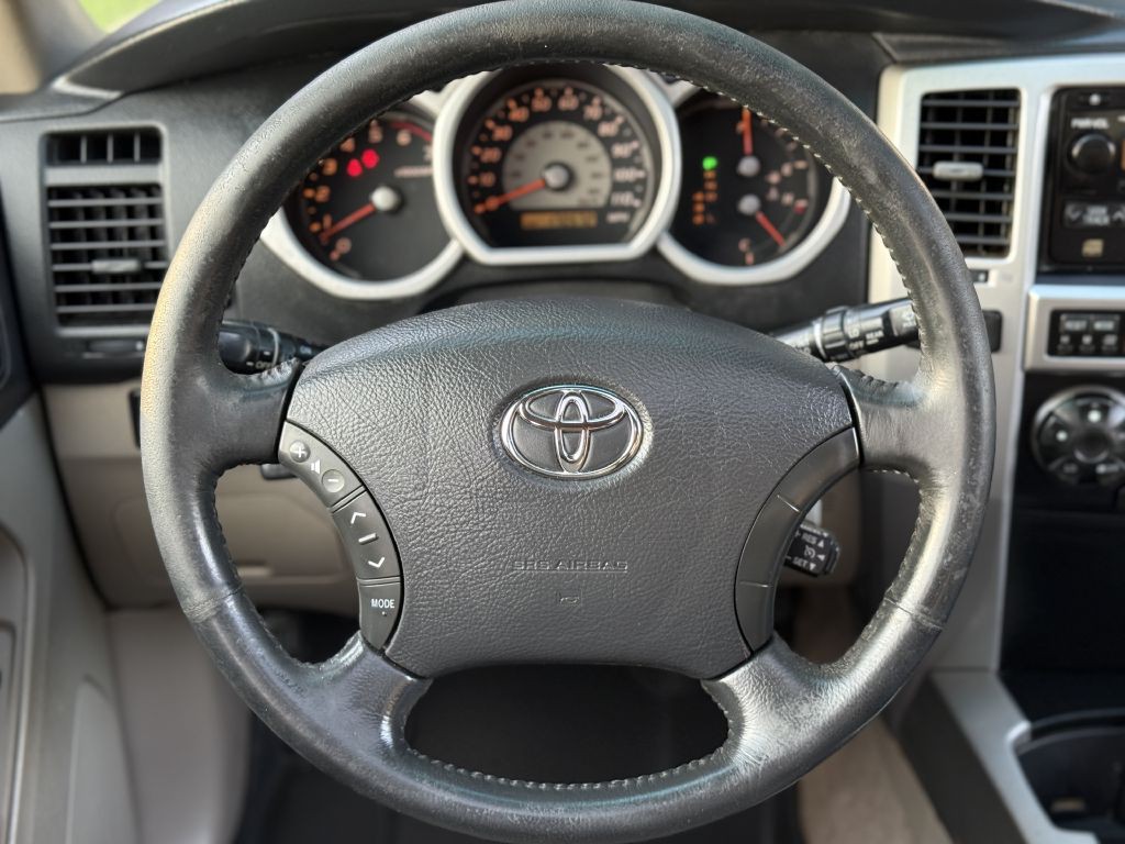 2005 Toyota 4Runner Image 27