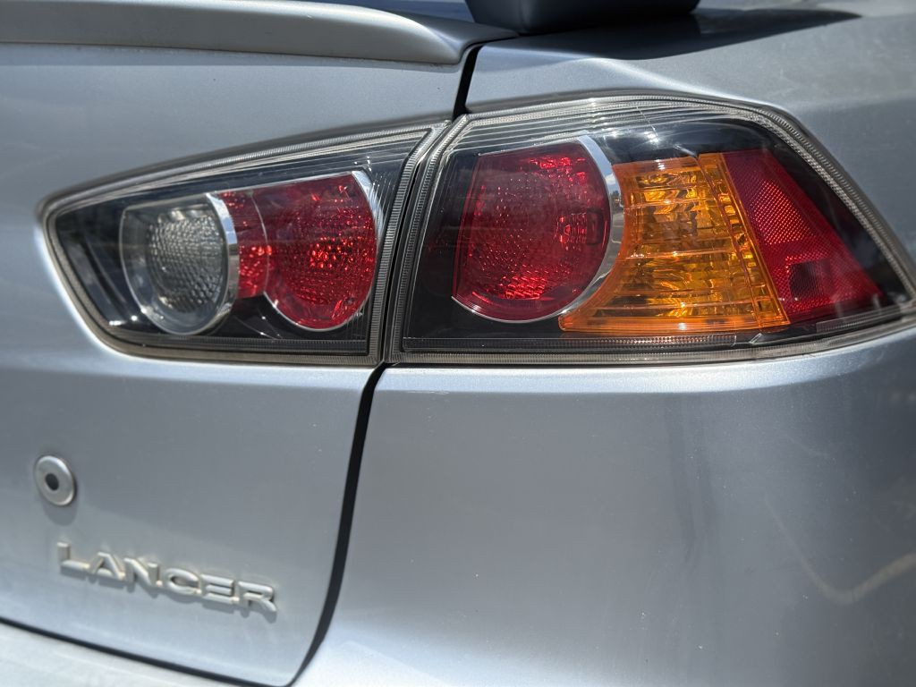 2011 Mitsubishi Lancer Image 14