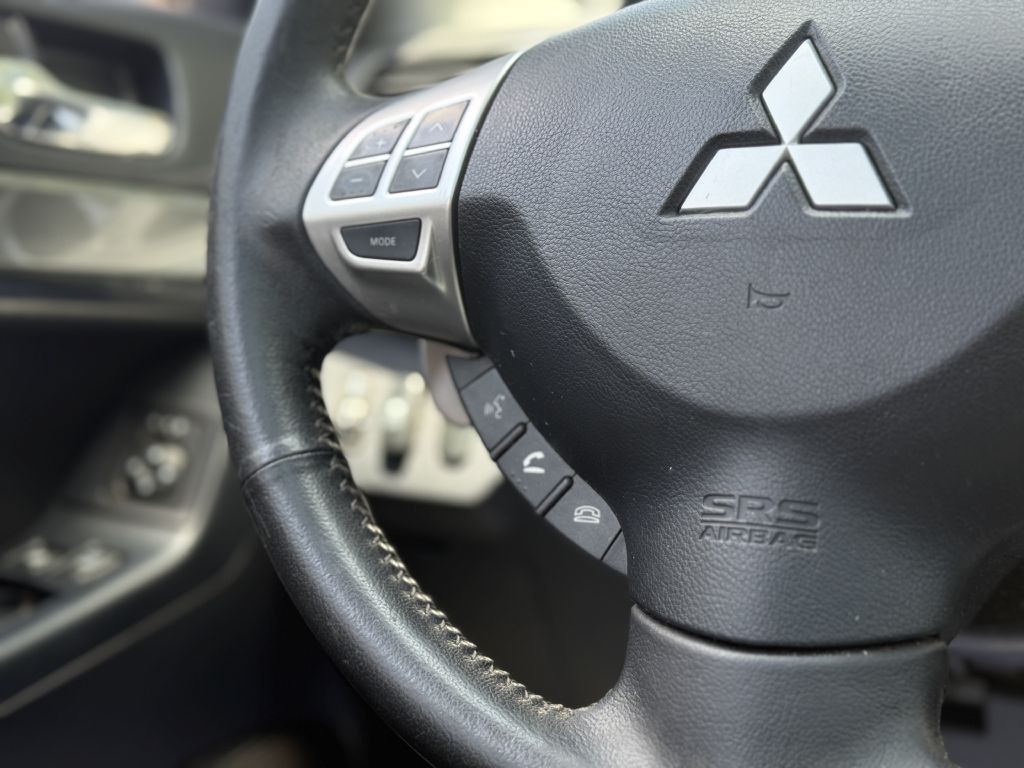 2011 Mitsubishi Lancer Image 20