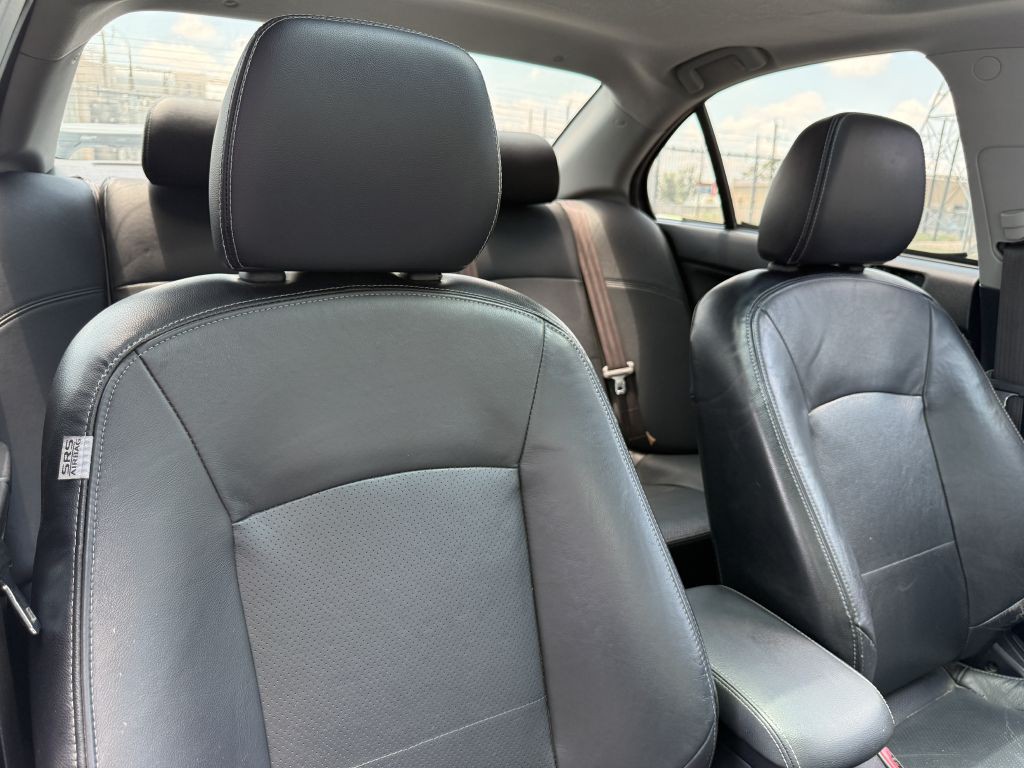 2011 Mitsubishi Lancer Image 23