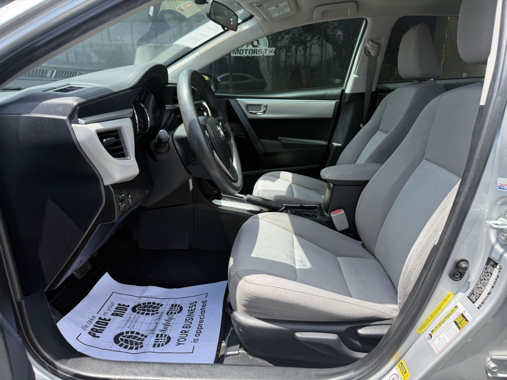 2016 Toyota Corolla Image 11