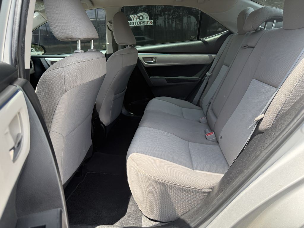 2016 Toyota Corolla Image 12